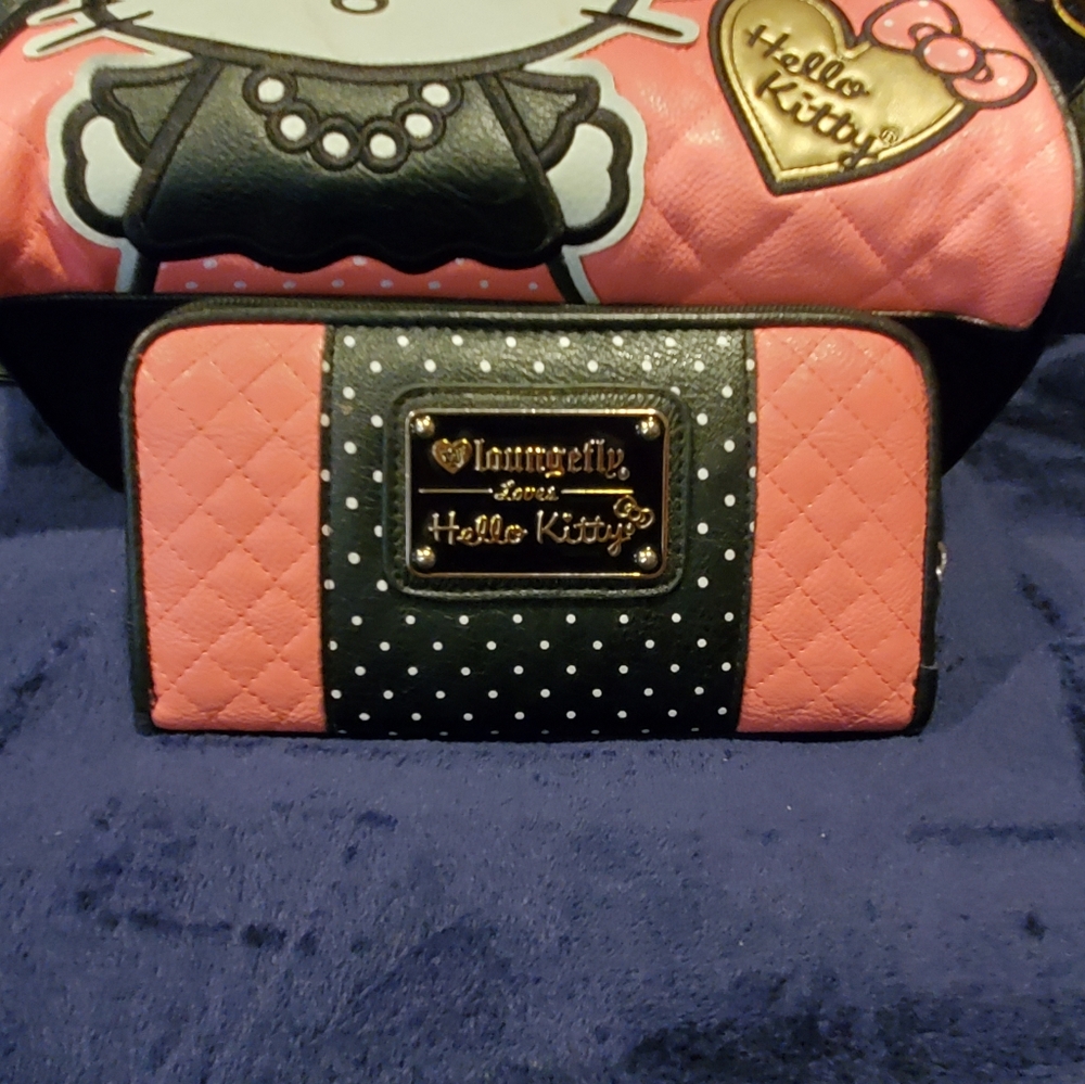 Hello Kitty Loungefly RARE Handbag - Picture 6 of 16